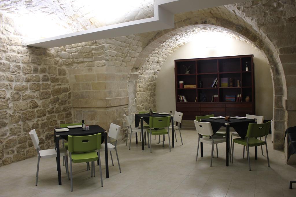 Palazzo Beau Bed & Breakfast Модика Екстериор снимка